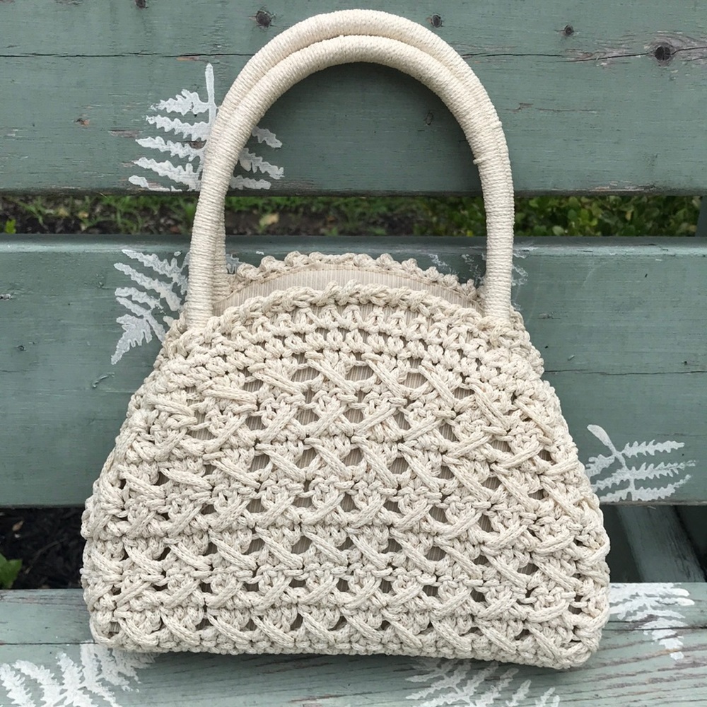 💕HOST PICK💕 Vintage Woven Bag with Handles
